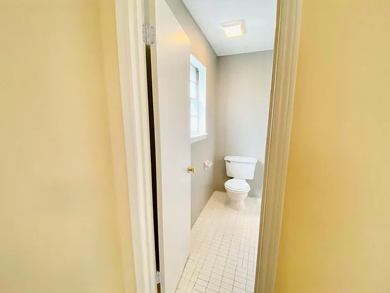 5666 Hinton Pl — Photo 22