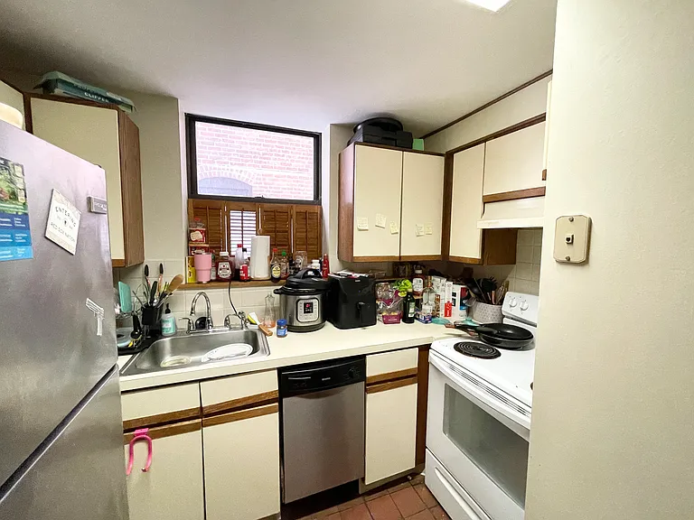 95 Gainsborough St #402 — Photo 6