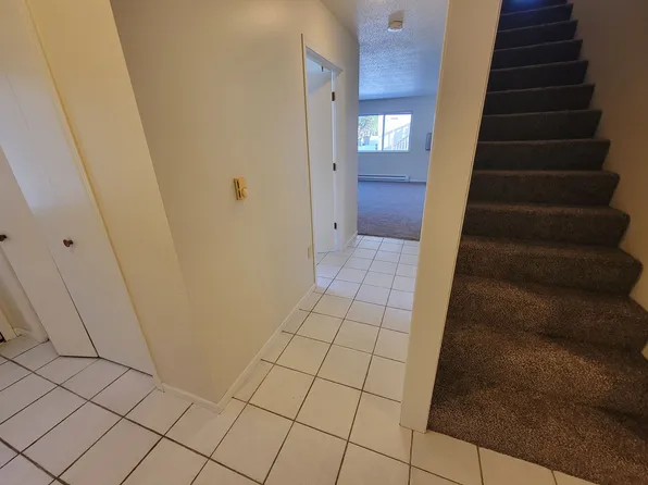 1008 Dutchman Drive, 1008 Dutchman Dr APT 3, Chippewa Falls, WI 54729