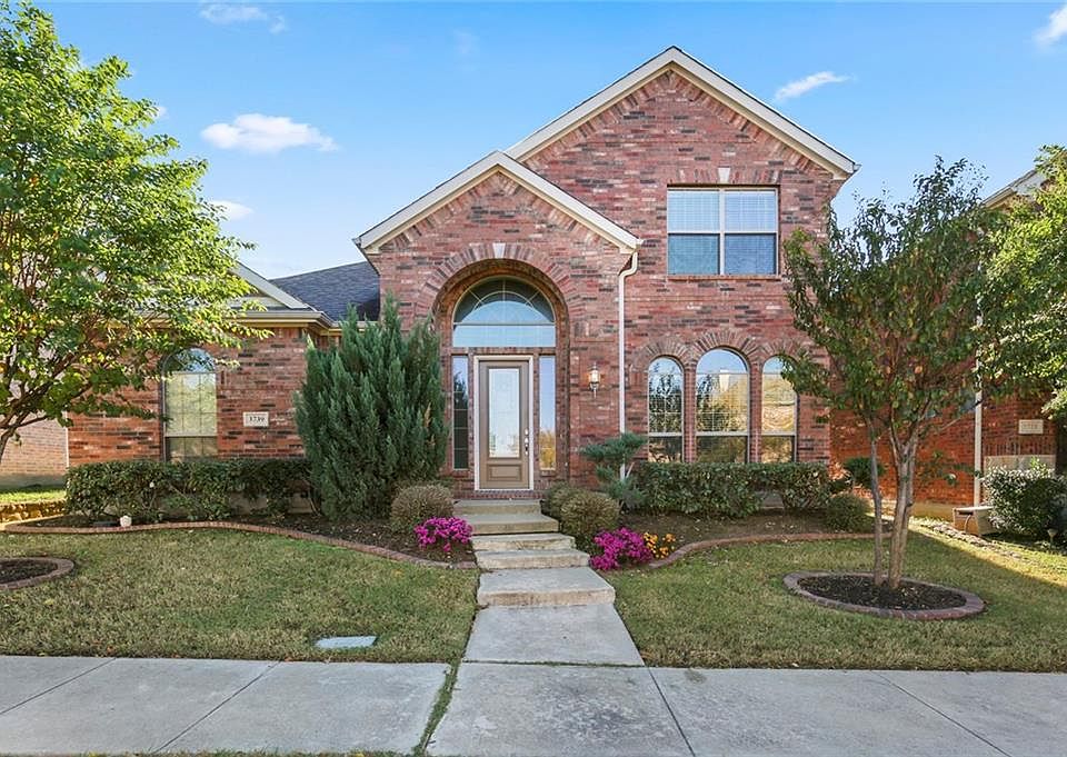 1st image of 3739 Capitol Ln