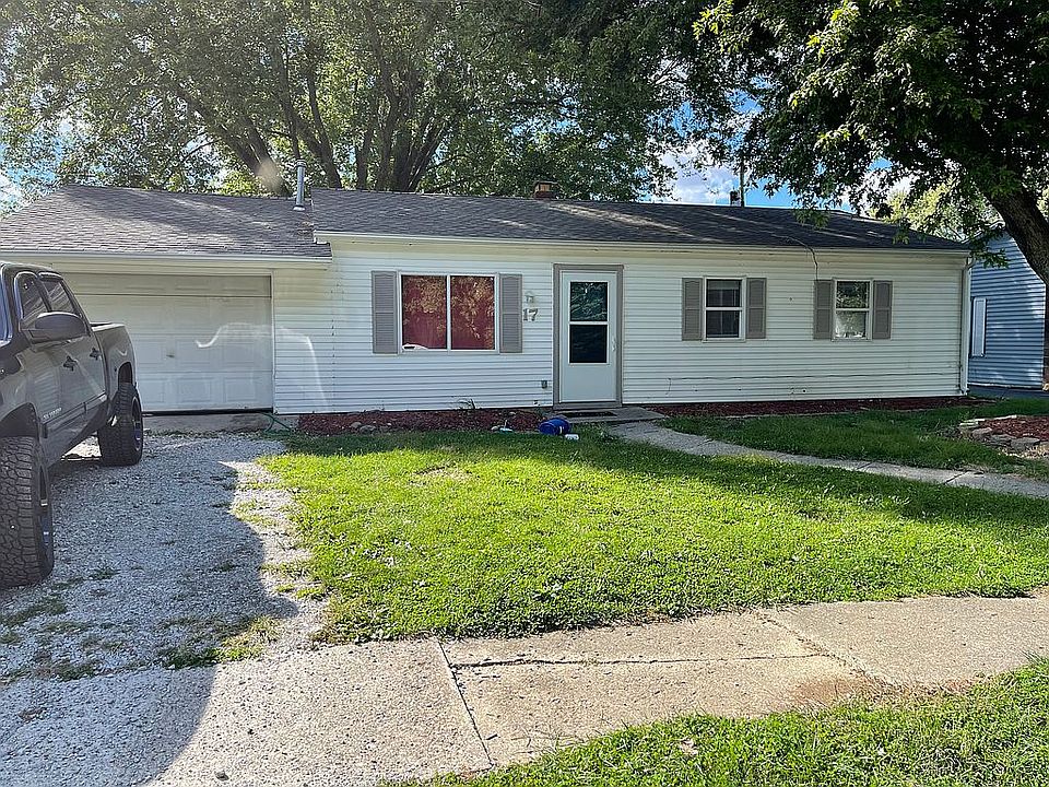 1st image of 17 Center Dr