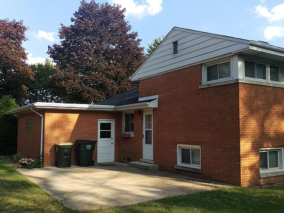 2nd image of 1032 S Dunton Ave