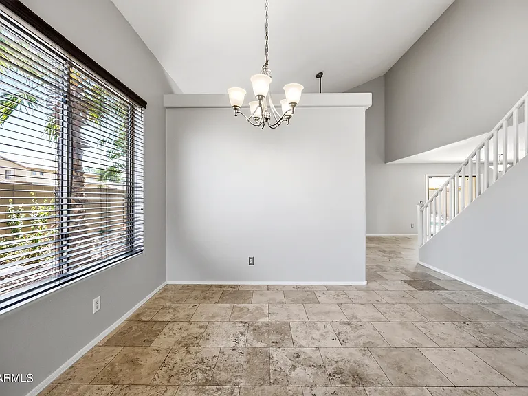 3289 E Waterman St — Photo 5