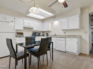 520 S Greenfield Rd UNIT 26, Mesa, AZ 85206