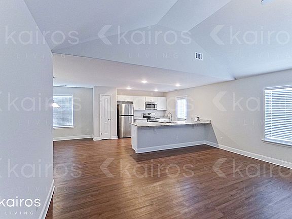 4th image of 101 Dawn Ct