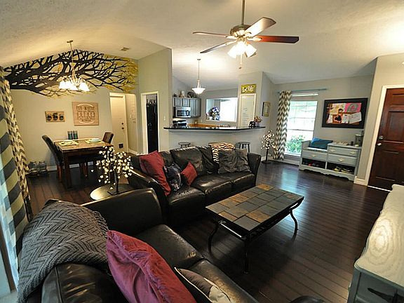 4th image of 2538 Orion Dr