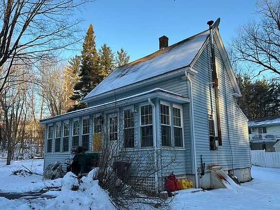 2nd image of 26 New West Townsend Rd