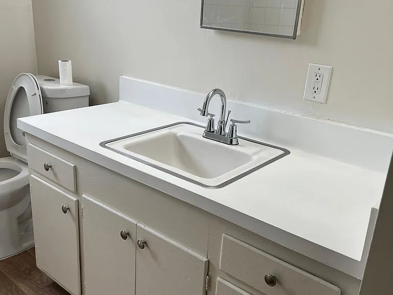 7701 Franklin St #6 — Photo 9