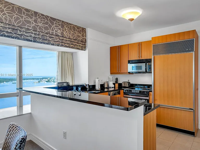 1435 Brickell Ave #3607 — Photo 4