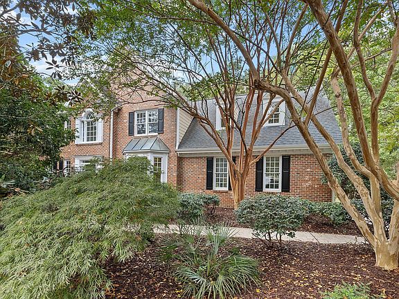 4th image of 1710 Burnley Dr