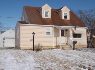 788 E 2nd St, Logan, OH 43138
