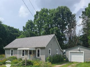 124 Cherry St, Corunna, MI
