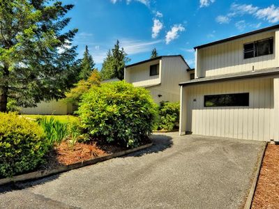 1 Lake Louise Dr UNIT 16, Bellingham, WA, 98229