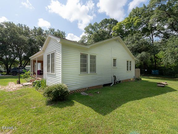 3rd image of 122 Wagley Ln