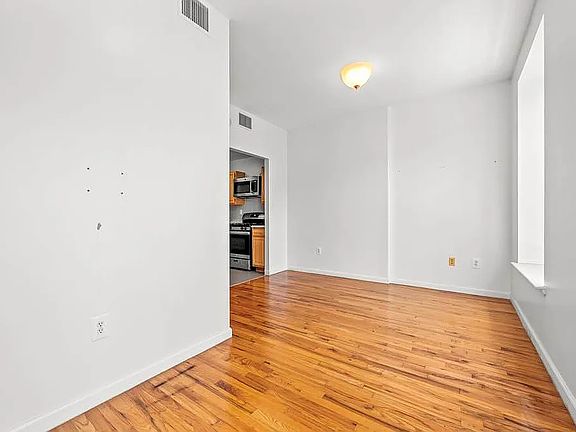4th image of 69 W 126th St APT 1