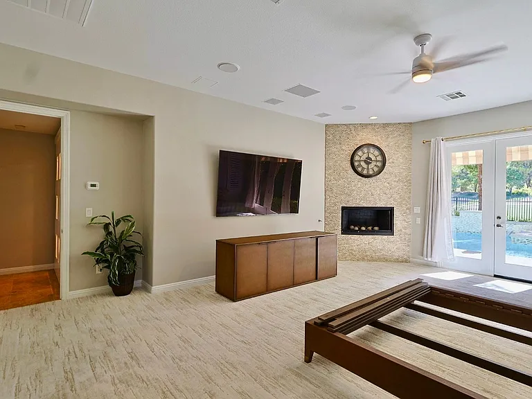 12047 Oakland Hills Dr — Photo 41