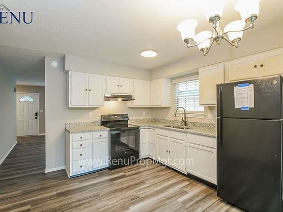 3rd image of 4610 Tucson Dr
