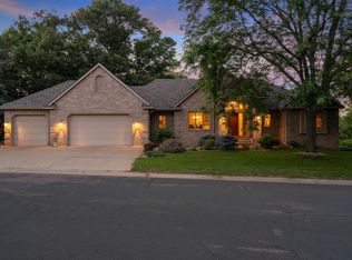 110 Ridge Way, Saint Paul, MN 55115