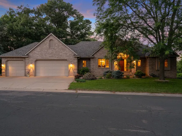 110 Ridge Way, Saint Paul, MN 55115