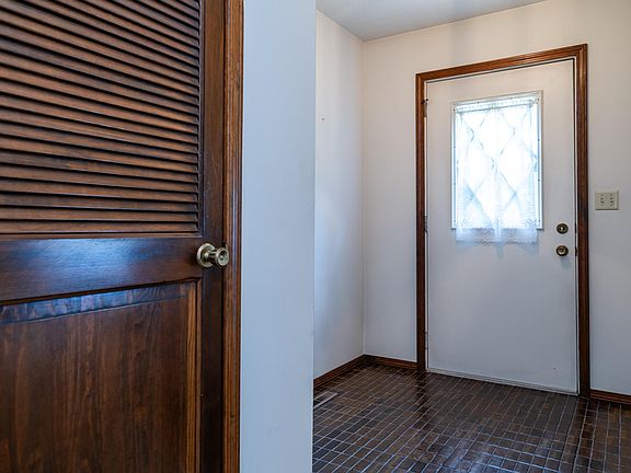 2nd image of 1803 Norfolk Dr