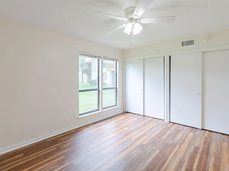 15919 Golf Club Dr #111 — Photo 12