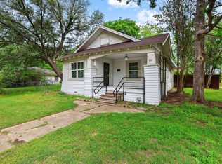 537 E Sears St, Denison, TX 75021