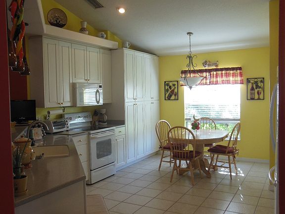 5th image of 2937 Mondavi Dr