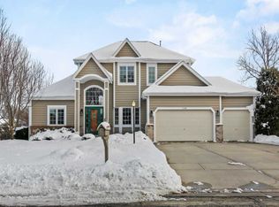 12345 W Whitaker Ave, Greenfield, WI 53228