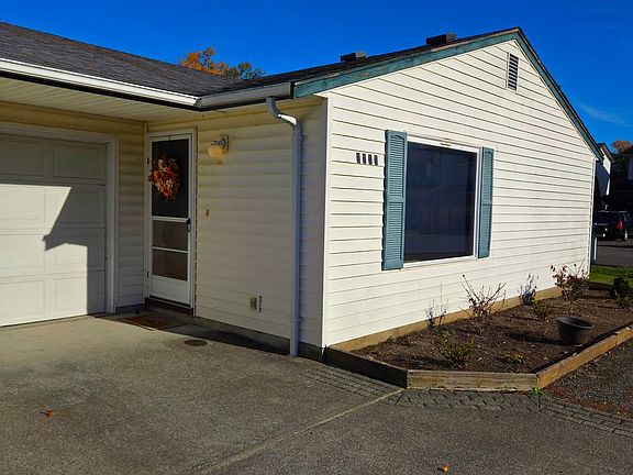 3rd image of 2817 Undine St #2815