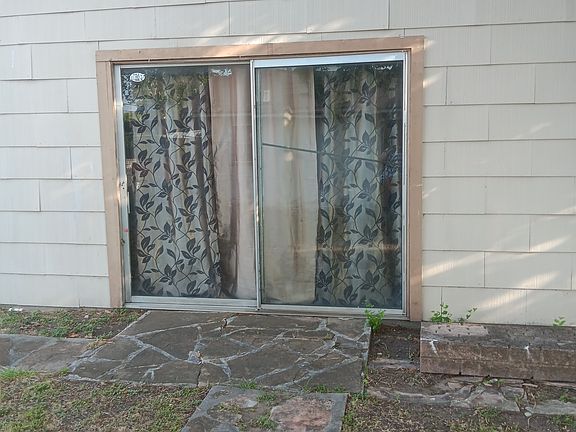 5th image of 337 Arlington Ct APT 1