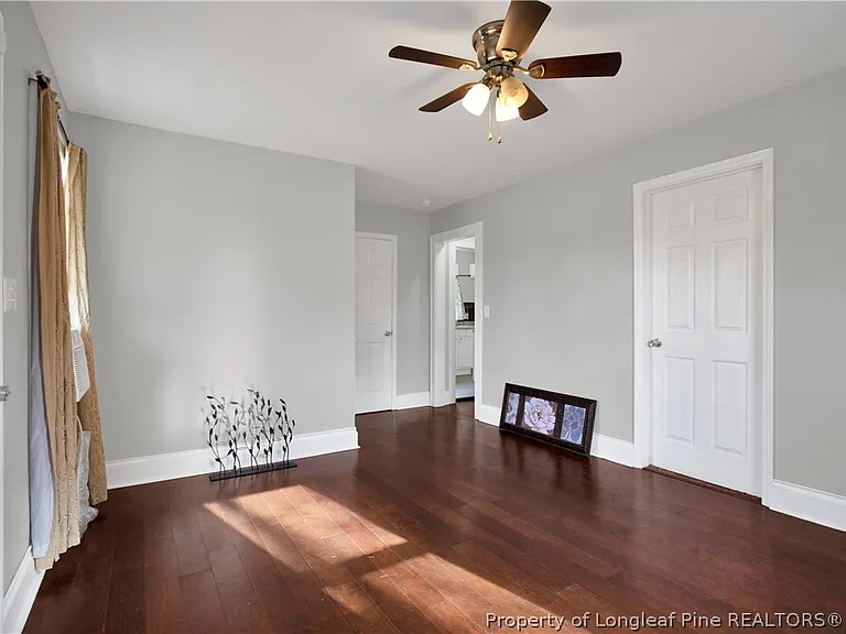 326 Hawley Ln — Photo 8