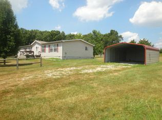 6745 Foster Rd, Houston, MO 65483