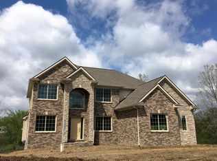 9707 Windsor Ln, Clarkston, MI 48348