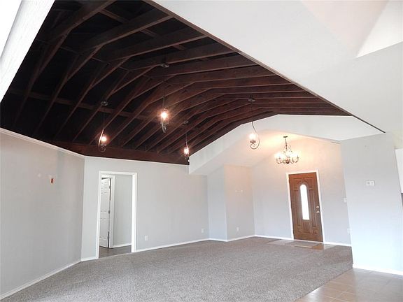 3rd image of 4676 Highland Dr