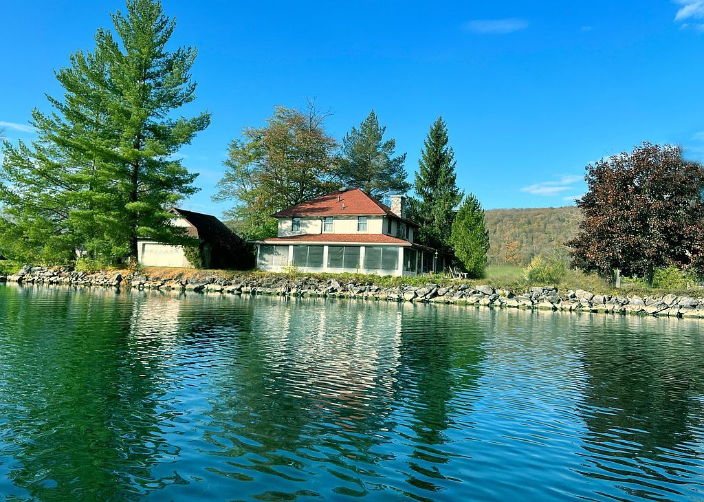 11 Bayside Ln - Property Image