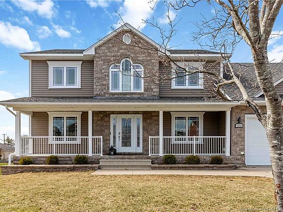 2nd image of 22 Emma Ct