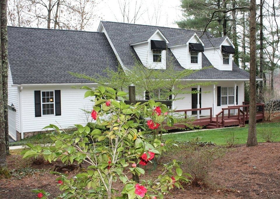 106 W Pinecrest Drive