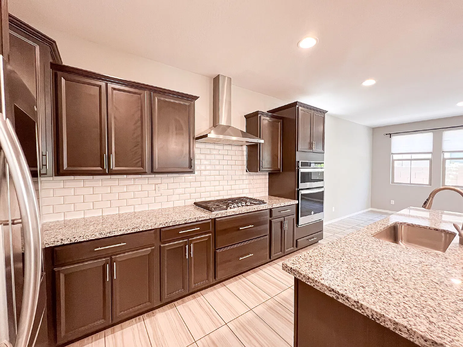 1102 S Cheri Lynn Dr — Photo 2