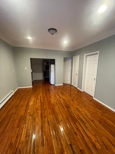 537 Summer St Photo 1
