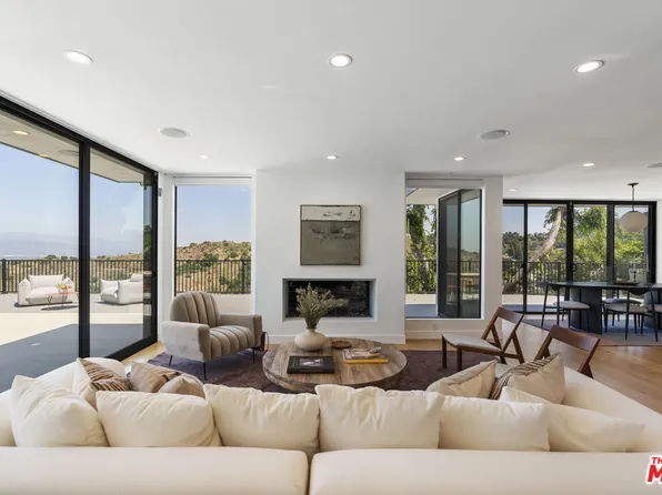 3632 Beverly Ridge Dr, Sherman Oaks, CA 91423