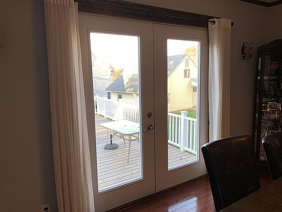 5th image of 154 Andrews St