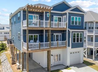 525 Sidbury Avenue, Topsail Beach, NC 28445