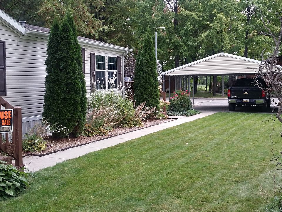 2-car detached carport