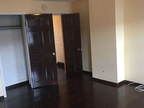 2nd image of 1823 E Passyunk Ave