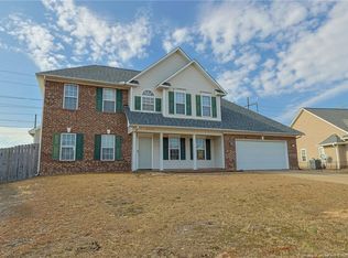 5725 Azure Dr, Hope Mills, NC 28348