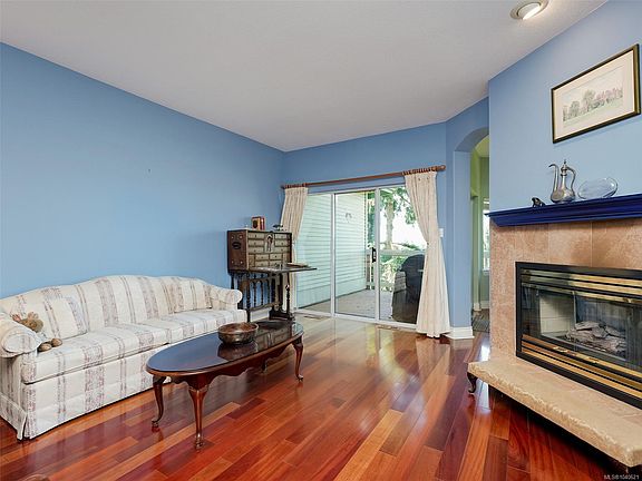 3rd image of 520 Marsett Pl #24