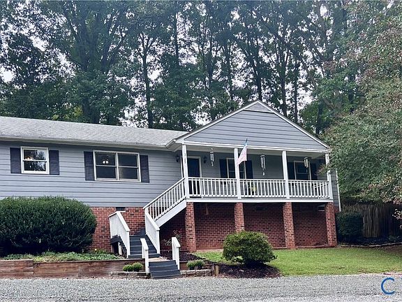 3rd image of 2109 Autumn Oaks Ln