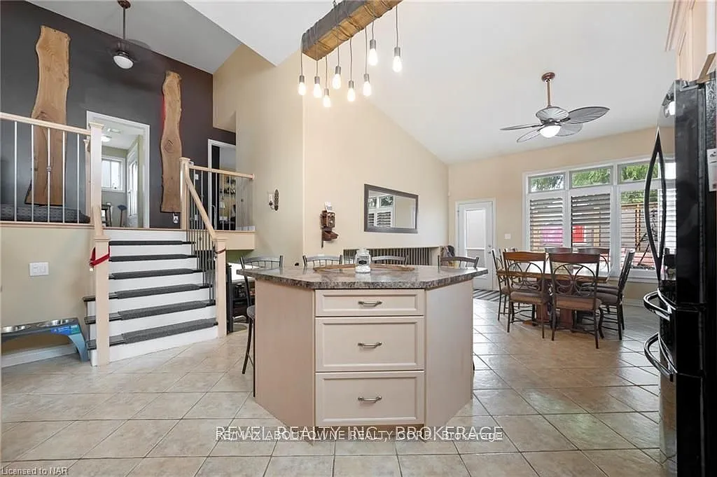 3 bed, $2,800 — Photo 4