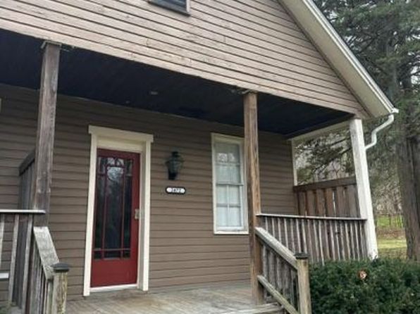 2472 Waynesboro Pike