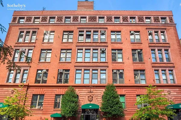 Sold by Sotheby's International Realty | media 24